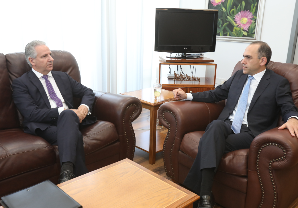 Σύμφωνα με τον Υπουργό Οικονομικών κ. Χάρη Γεωργιάδη: Σημαντική και ποιοτική για την Κύπρο η επένδυση της CNP ASSURANCES